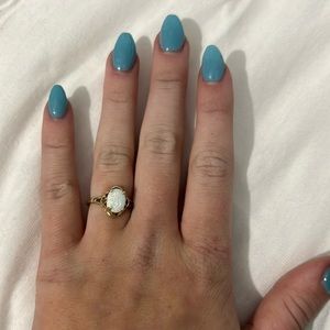 Opal gemstone 10k gold ring size 5